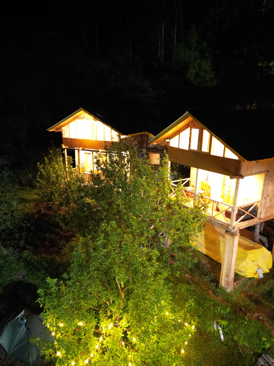 Hidden Oak Treehouse