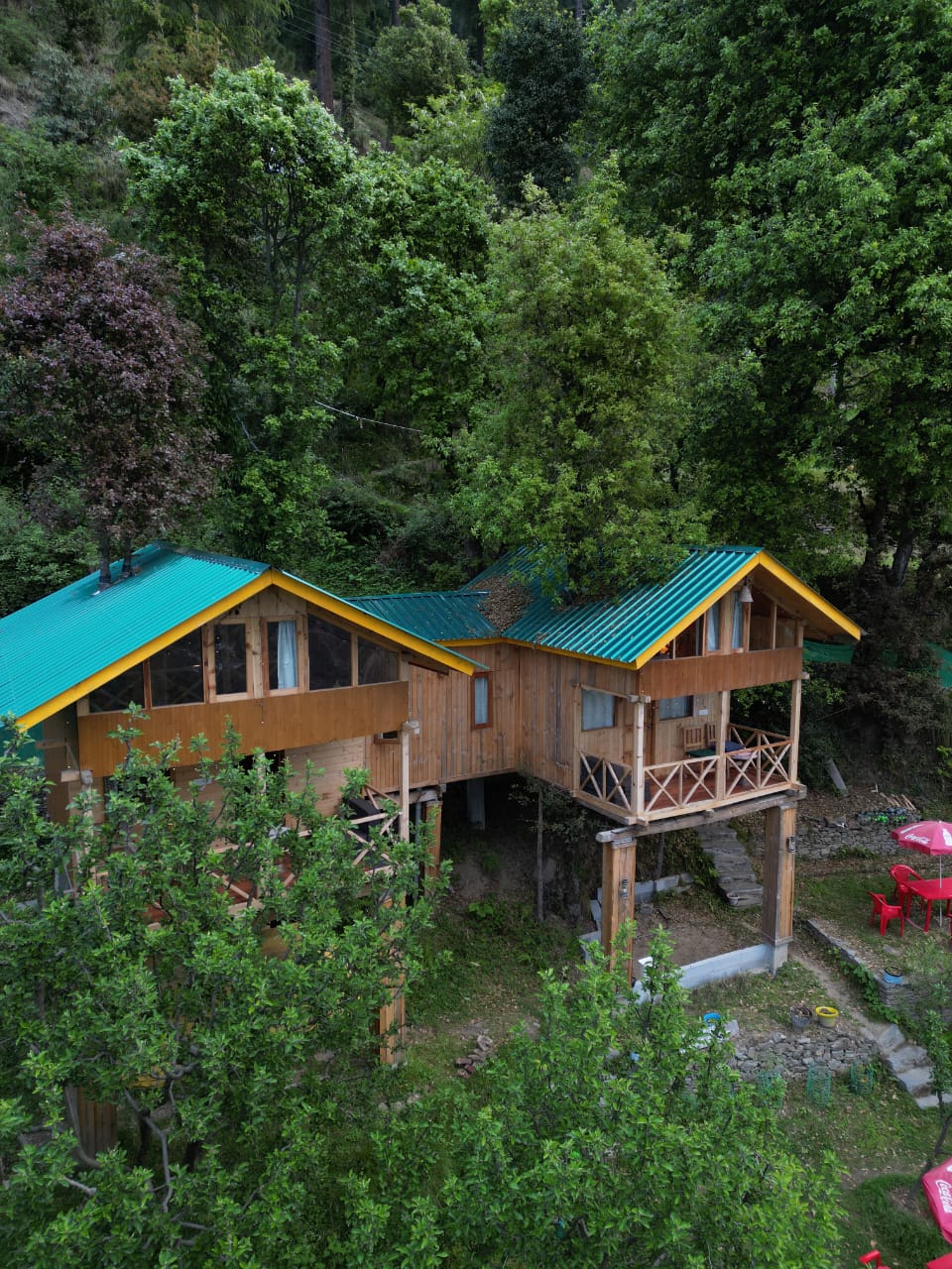 Hidden Oak Treehouse