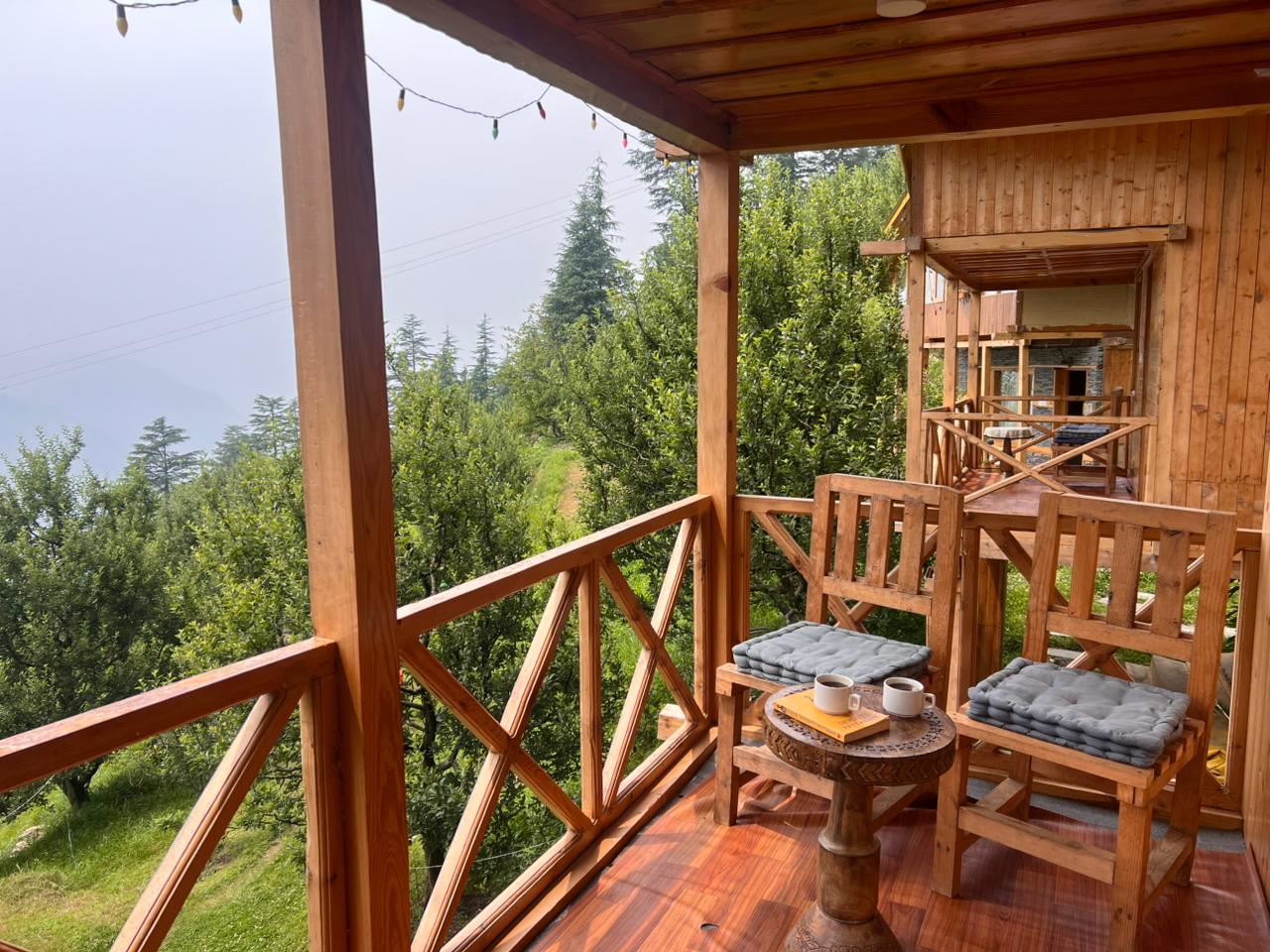 Luxury Treehouse with Mountain View 